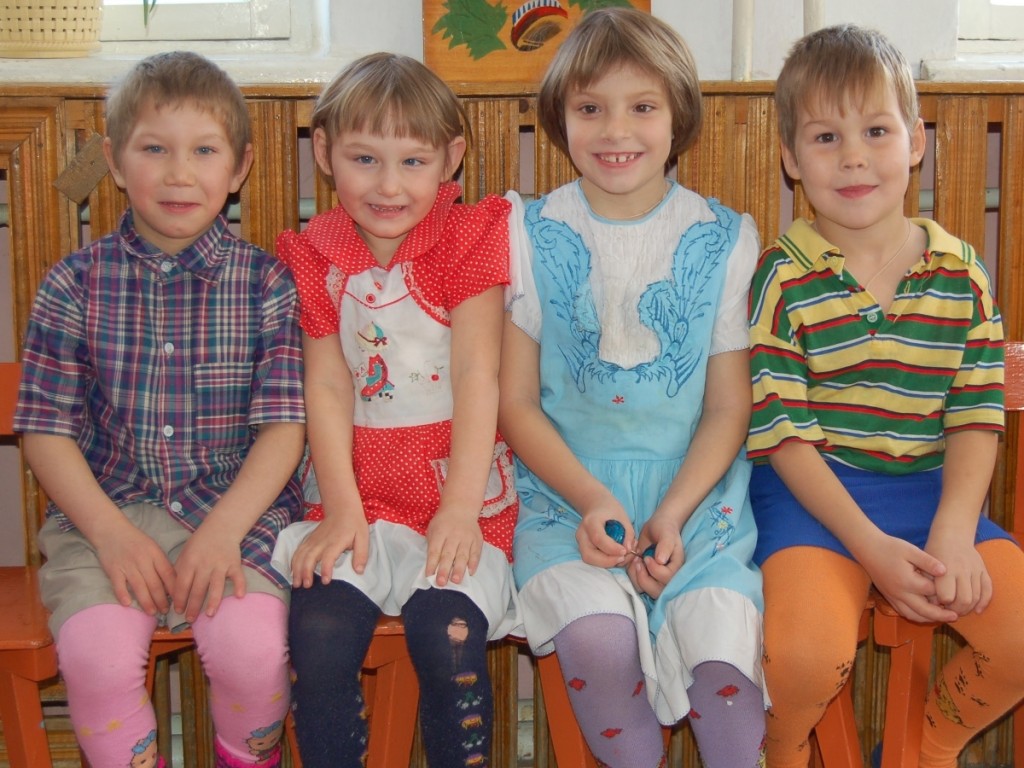 0044 --, Jula Kseyanya Jenya