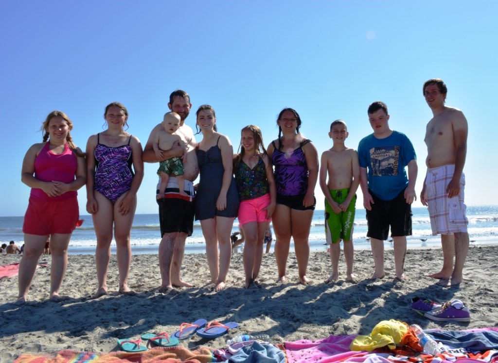 Simmons kids at the beach