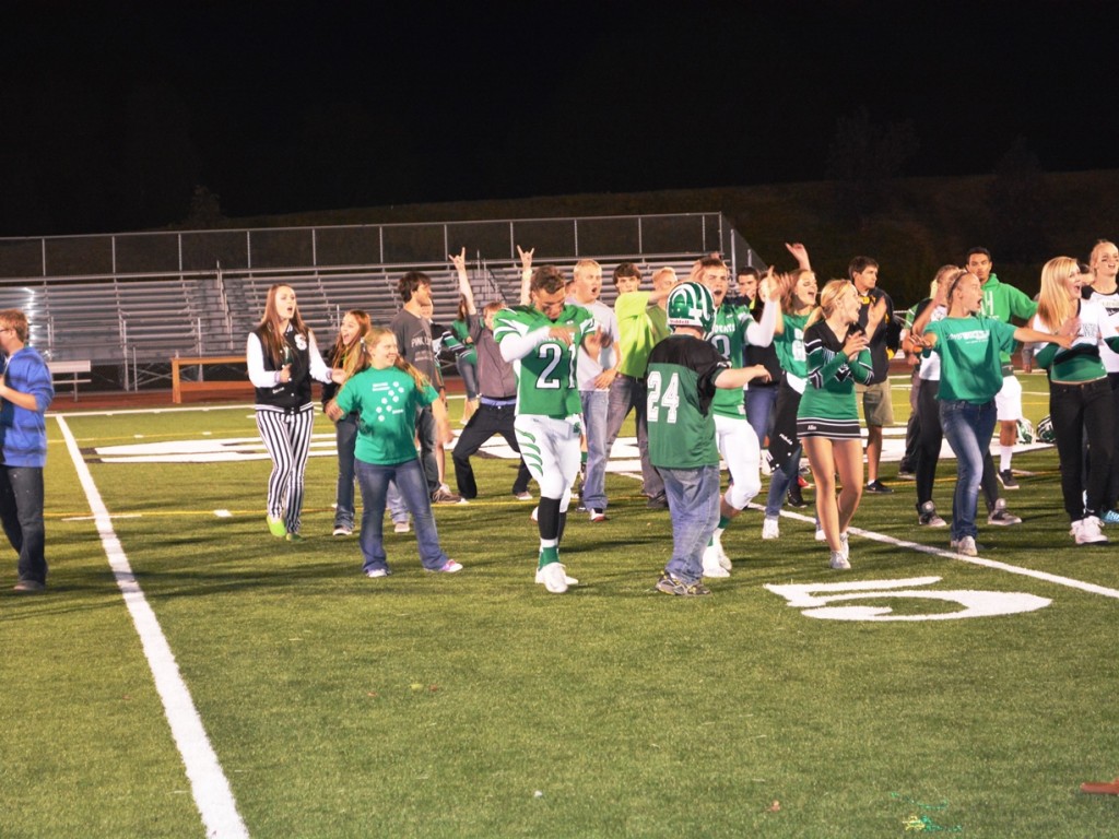 Jack Simmons leading the Dance-off